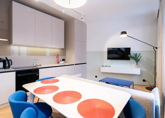 Kosciuszki Lavish By Bookinghost Apartment